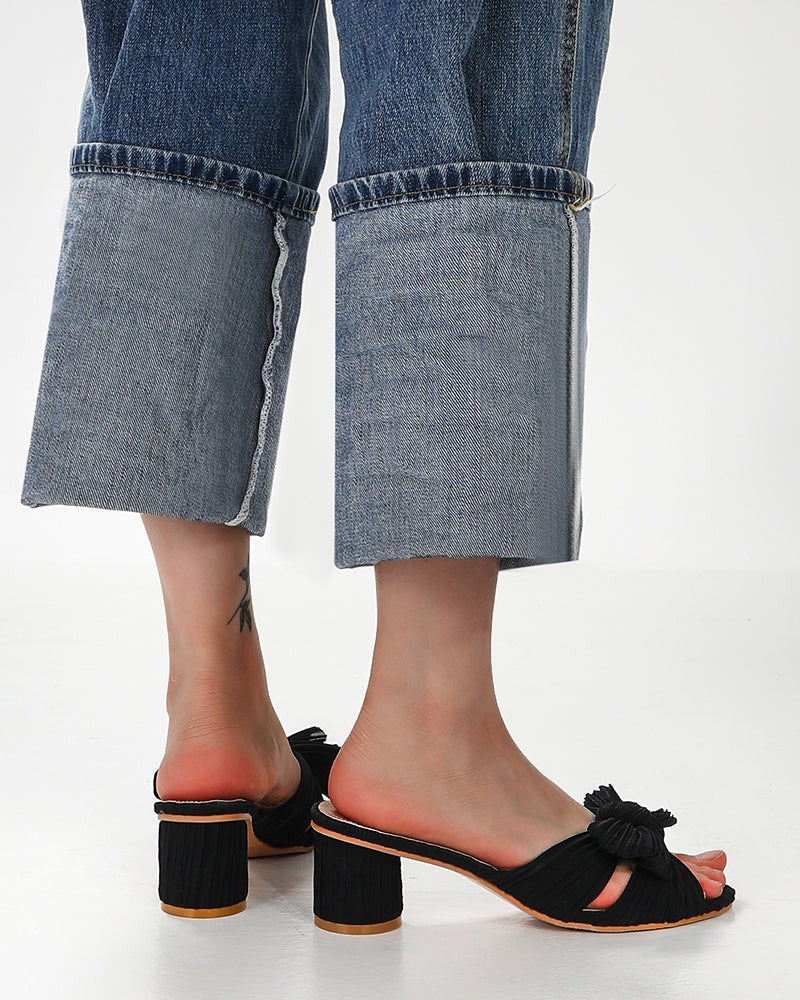 (Clean Up - Delivery in 3-5 days) Pleated Bow Open Toe Chunky Block Heel Sandals