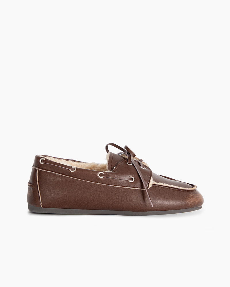 British Vintage Lace-Up Leather Oxfords