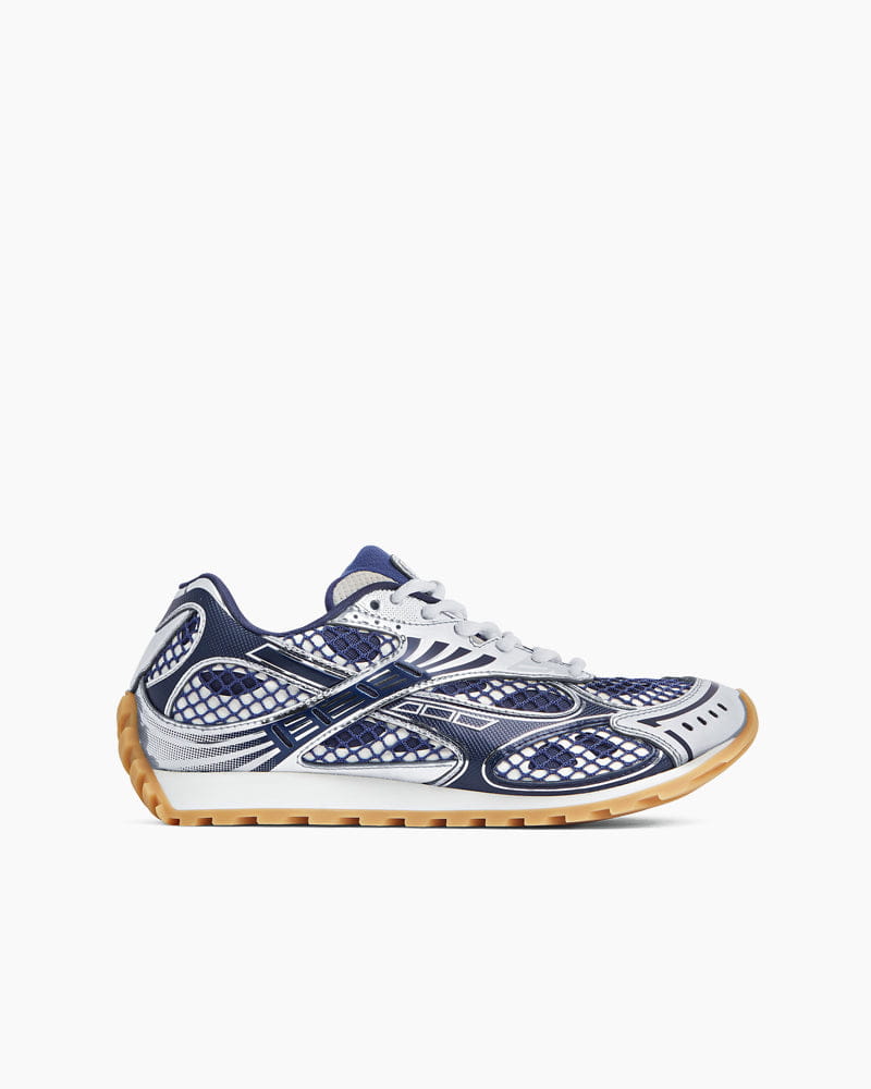 Lightweight Retro Sneaker for All-Day Comfort Breathable Cage Design
