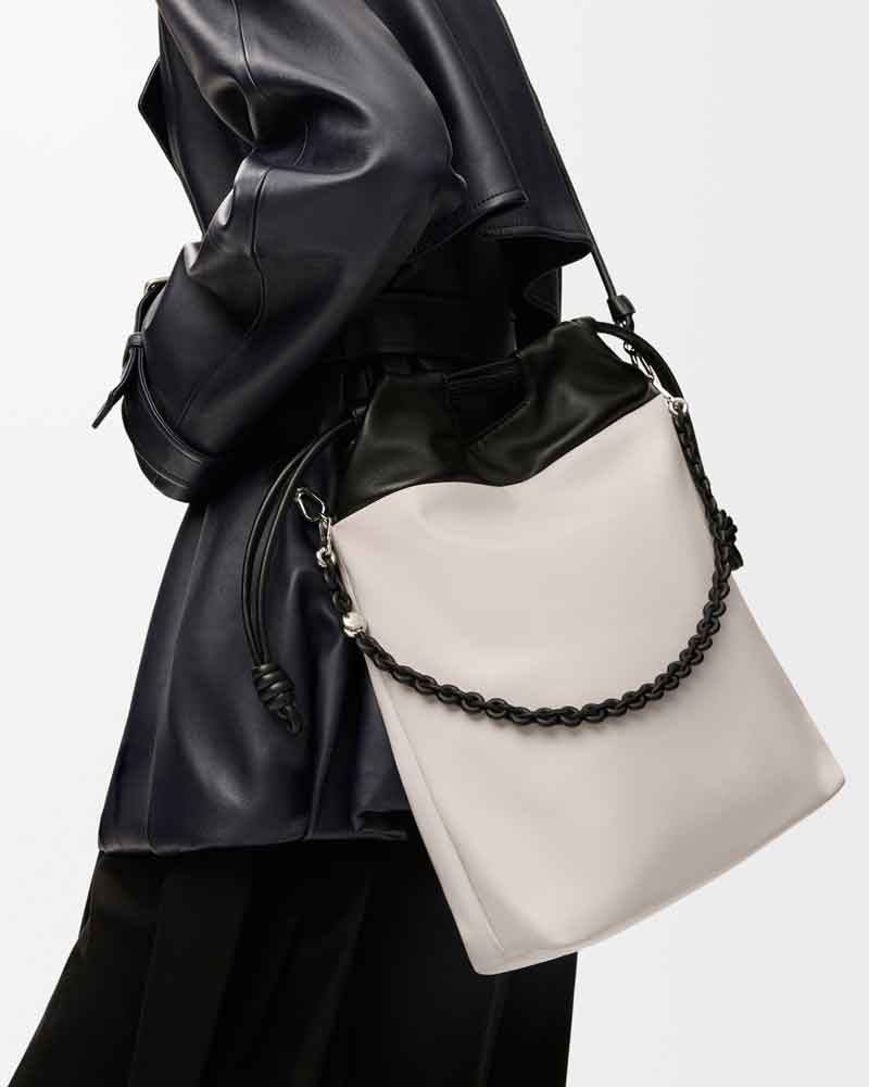 (Pre-sale) Genuine Leather Tote Knot Drawstring Chain