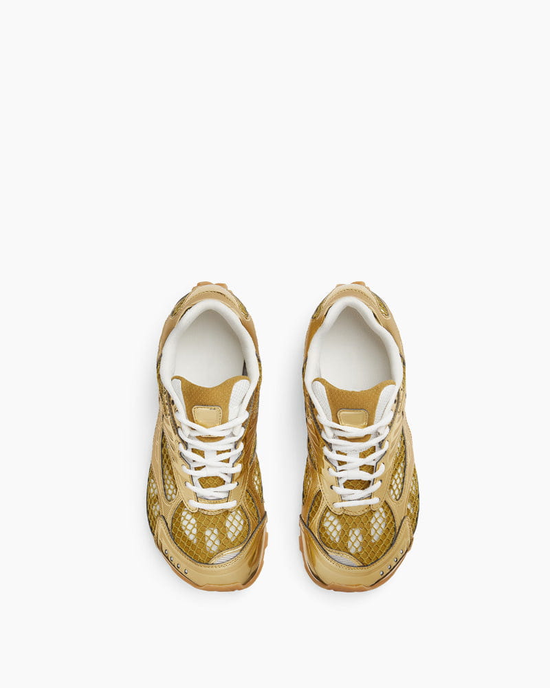 Lightweight Retro Sneaker for All-Day Comfort Breathable Cage Design