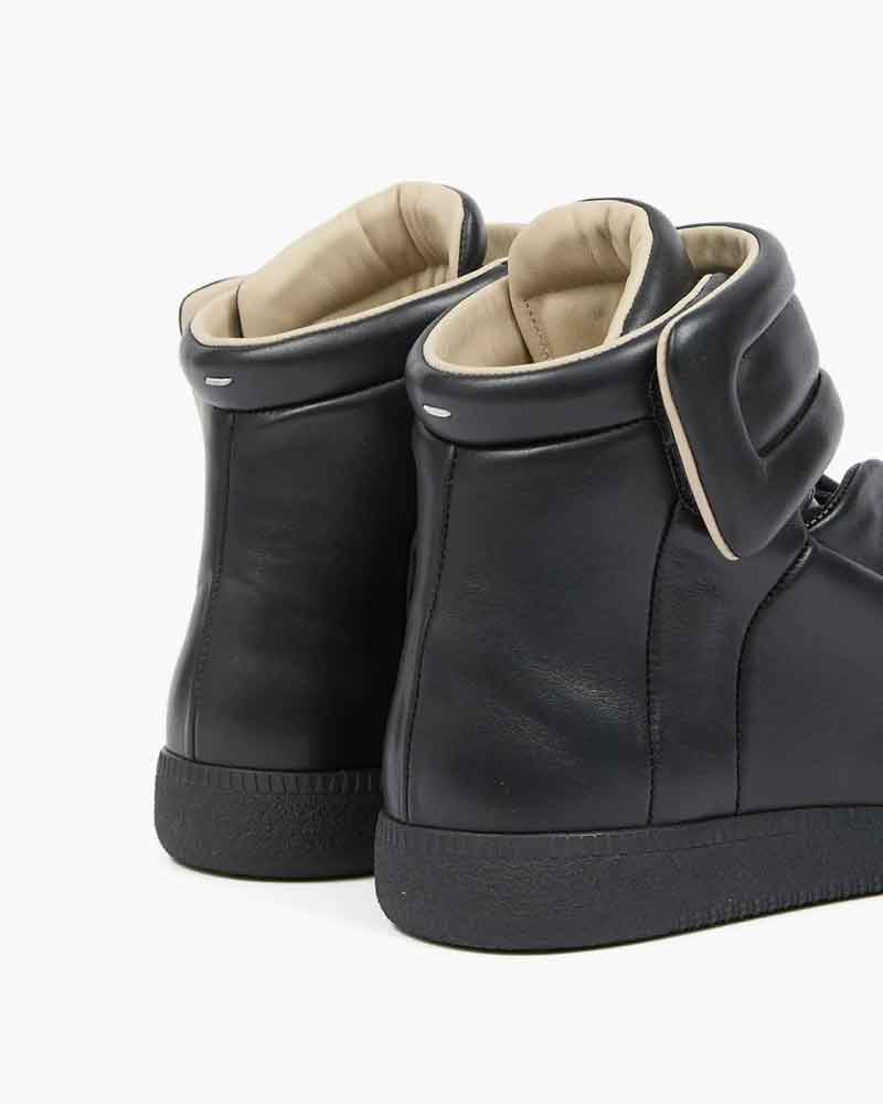 Women's Street Chic Padded Strap Leather Sneakers