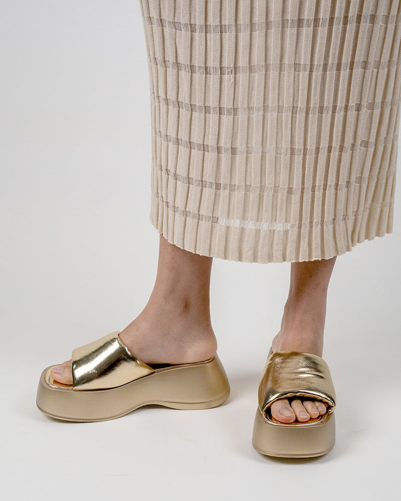 (Clean Up - US 6) Wrapped Midsole Comfortable Lightweight Platform Sandals