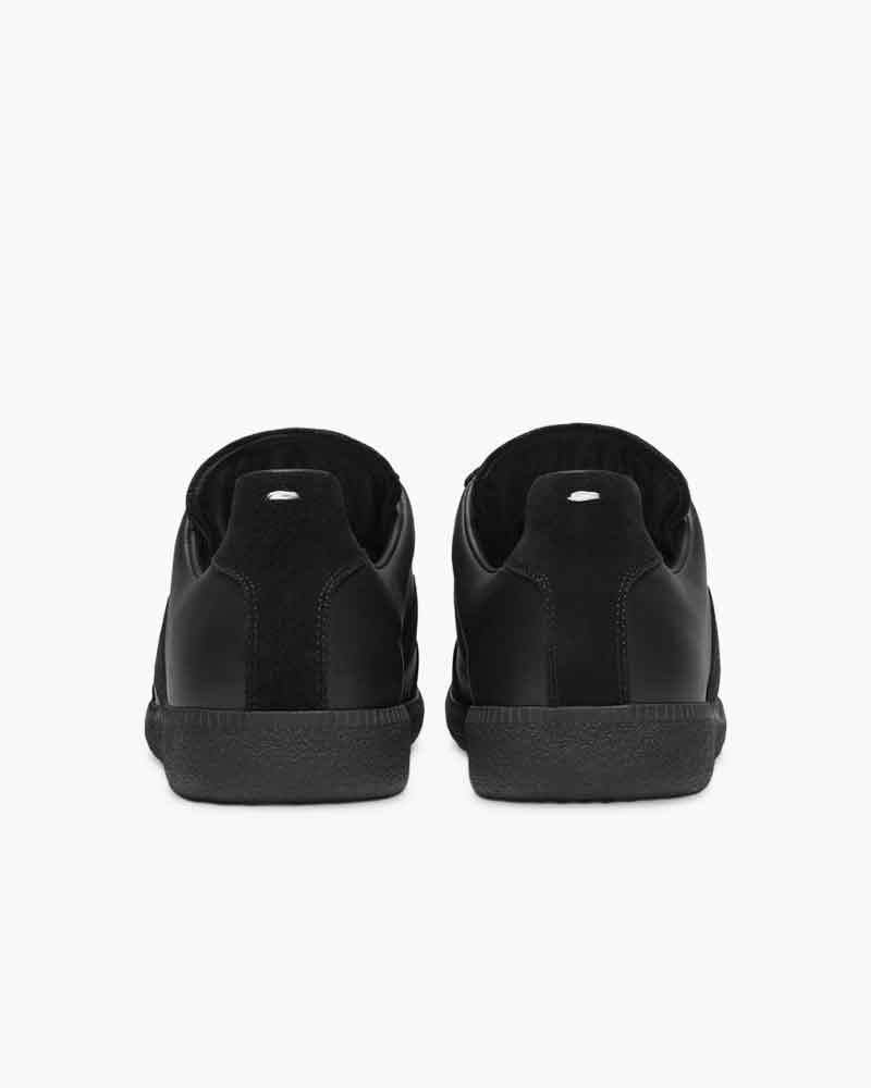 Everyday low-top leather street sneakers