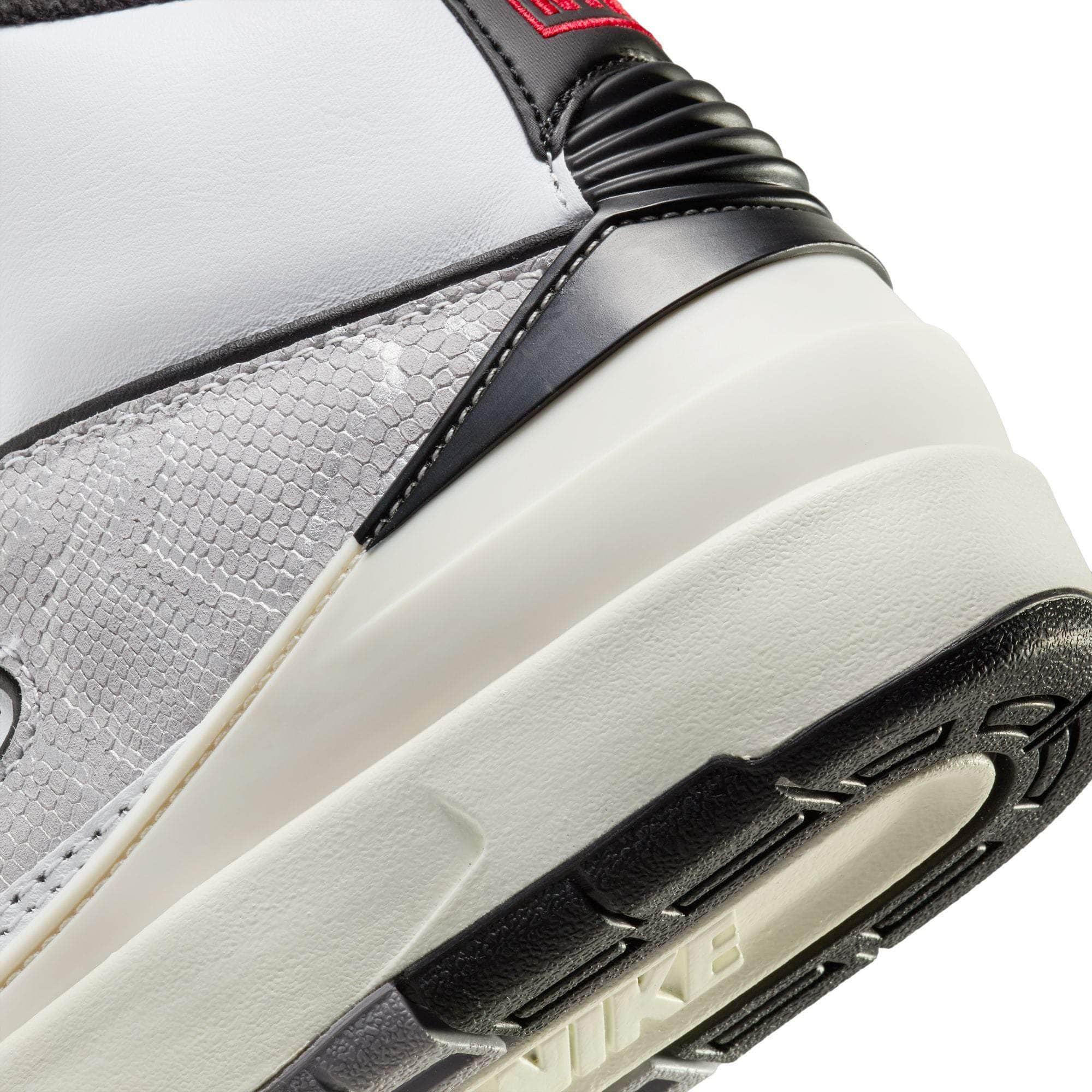 Air Jordan 2 Retro "White Fire Red Black Cement" - Boy's GS