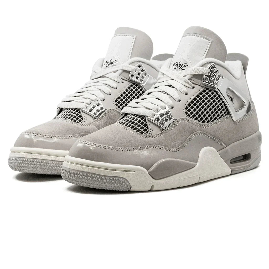 Air Jordan 4 'Frozen Moments'