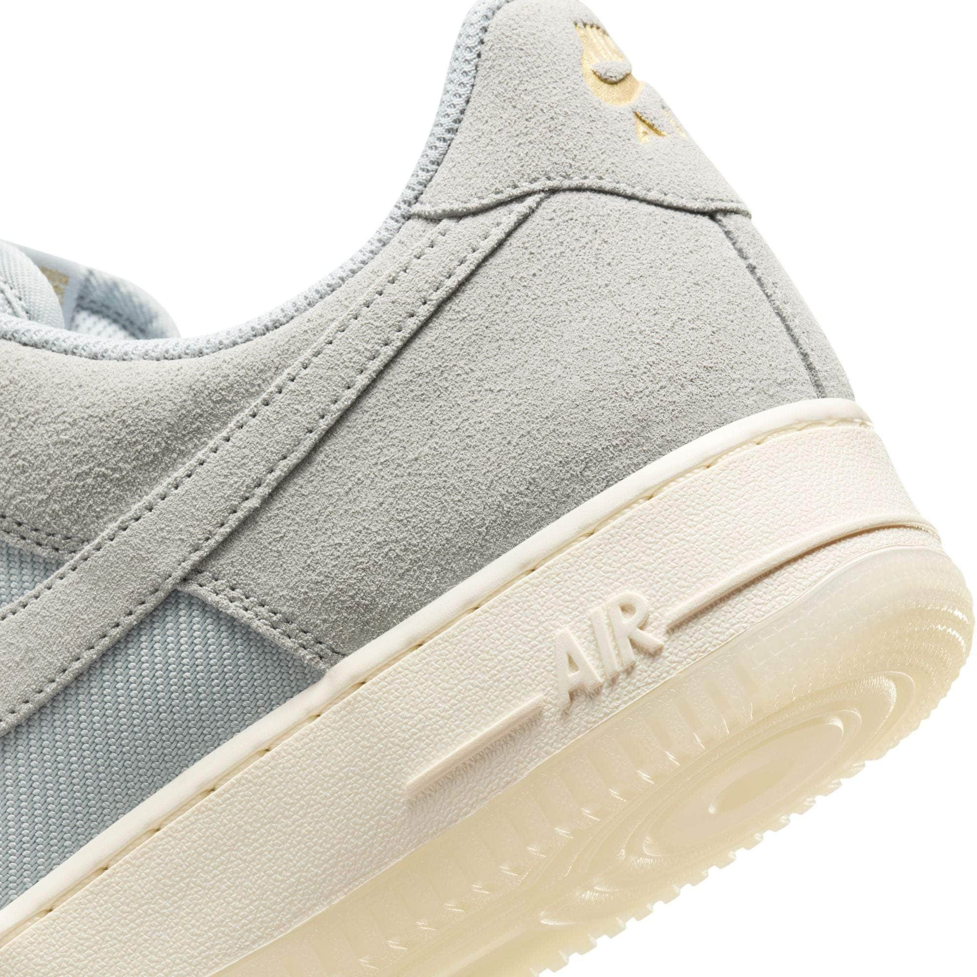 Nike Air Force 1 '07 LV8 - Men's