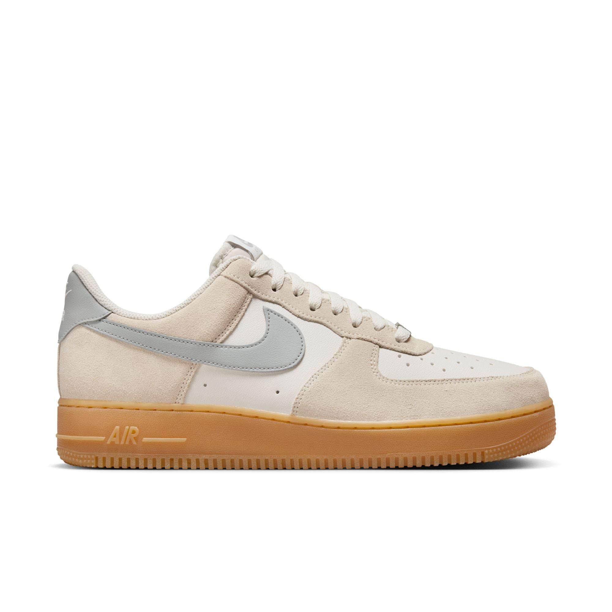 Nike Air Force 1 '07 LV8 - Men's