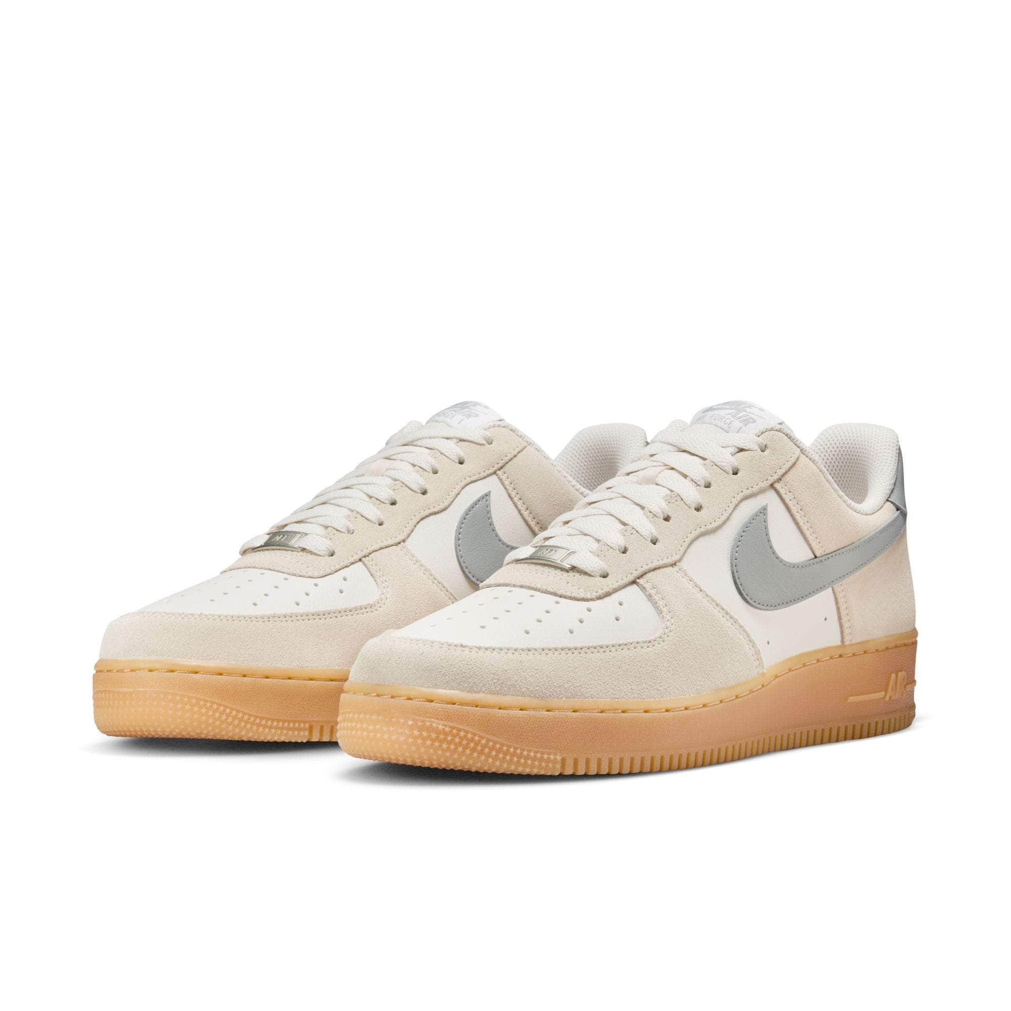 Nike Air Force 1 '07 LV8 - Men's