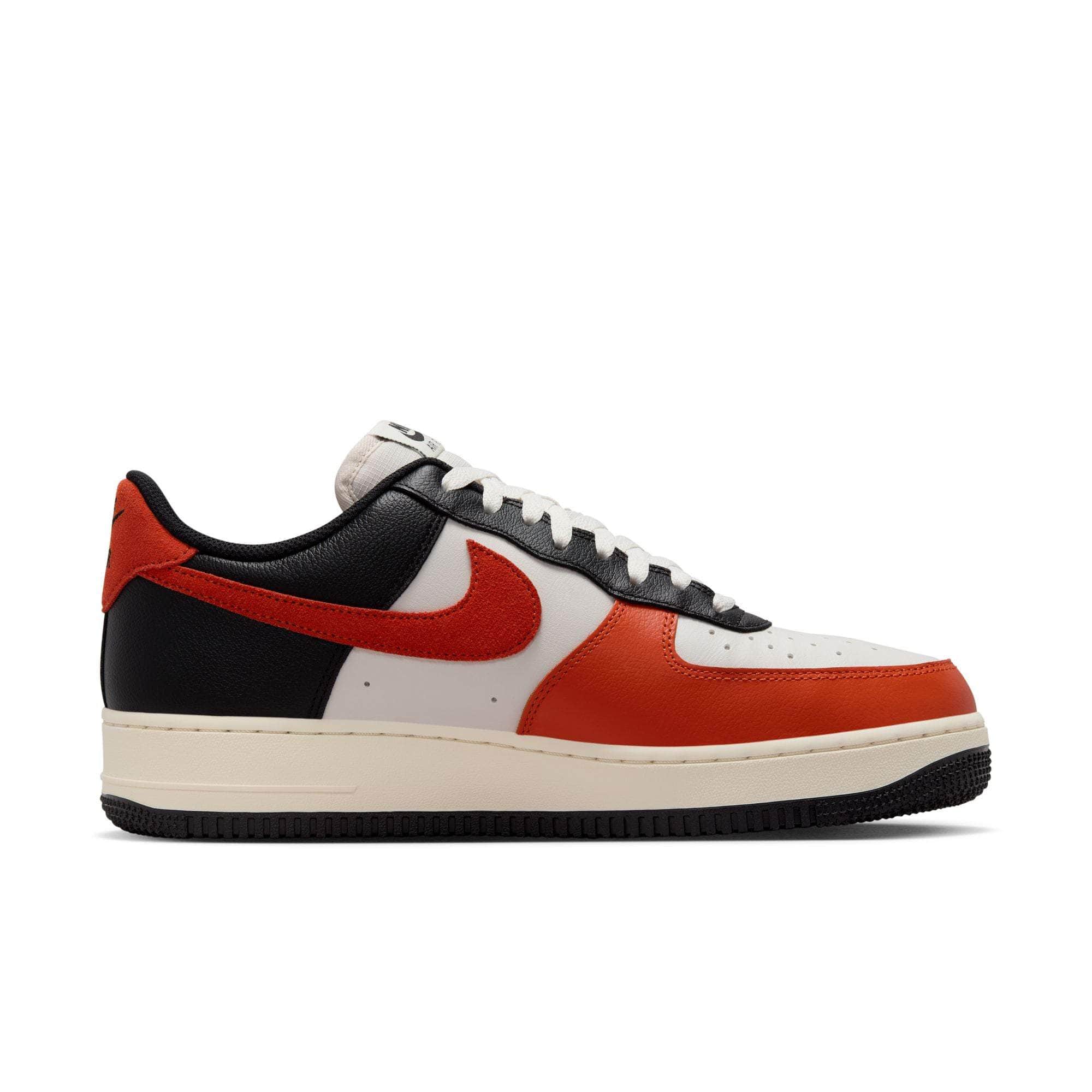 Nike Air Force 1 '07 LV8 - Men's