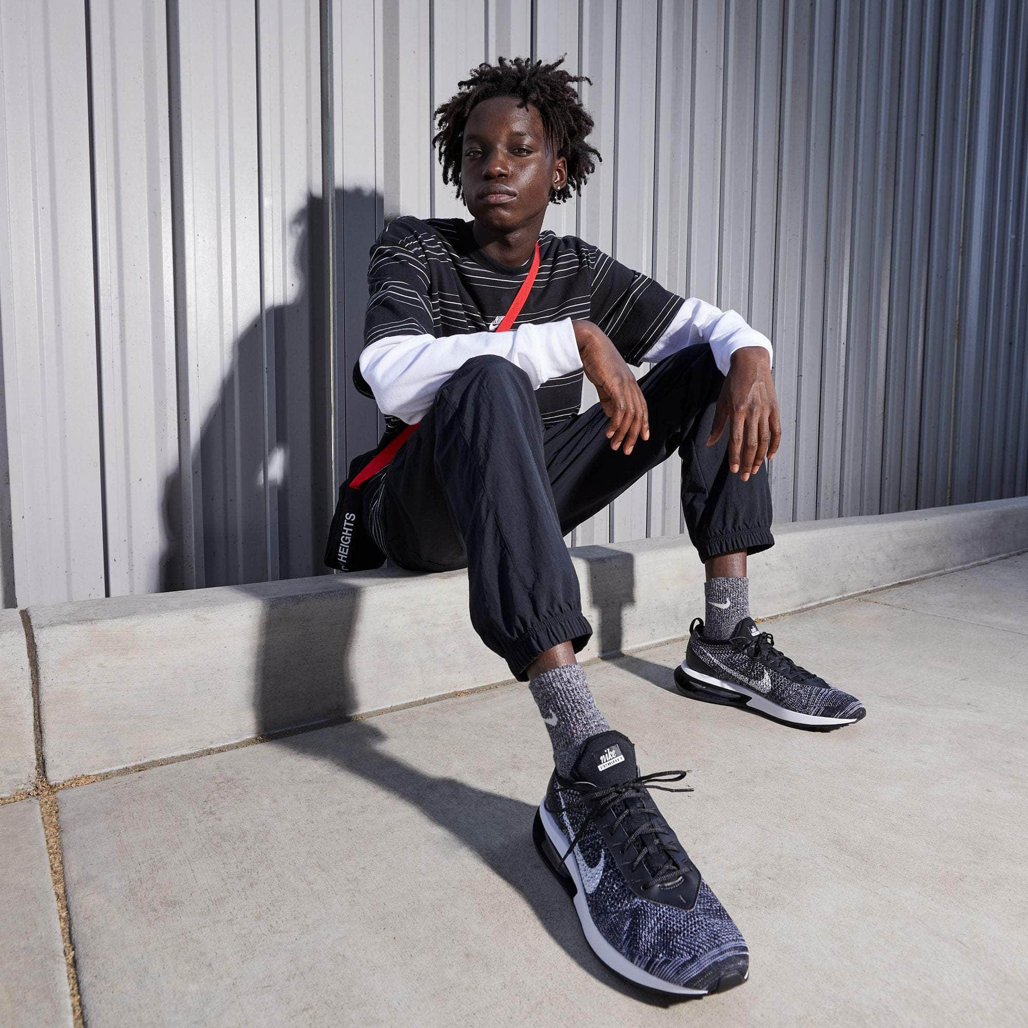 Nike Air Max Flyknit Racer - Men's